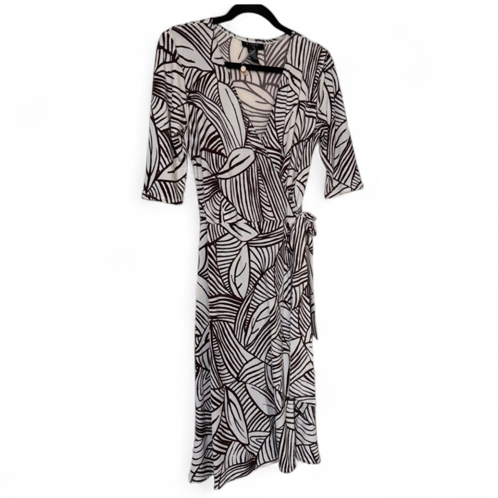 B. Smart Abstract Leaf Print Midi Wrap Dress - Picture 5 of 8